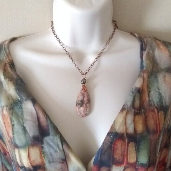 Rustic Crazy Lace Agate Pendant Necklace! Cream Gray Peachy Tangerine + Copper - Picture 5 of 15